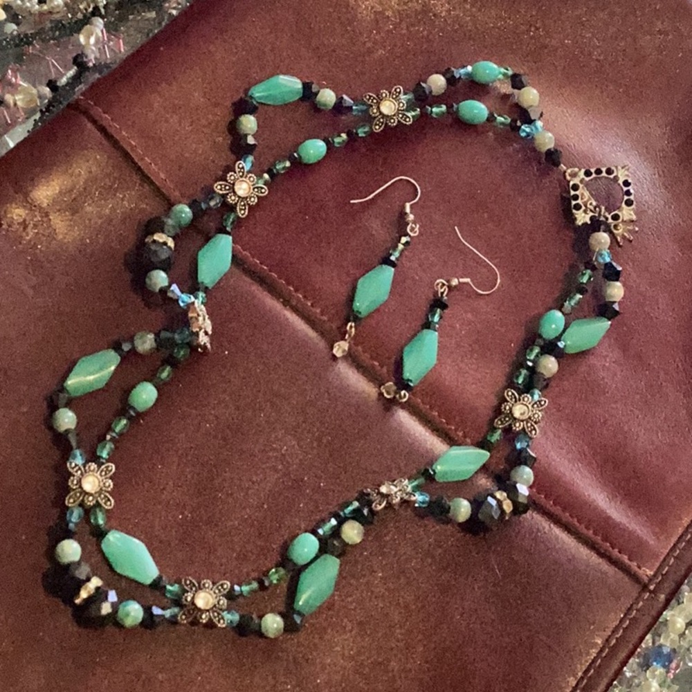 Beaded necklace and earring set handmade and new